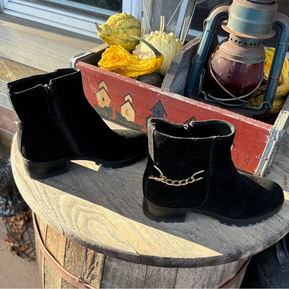 Talbots Suede Boots - Picture 6 of 9